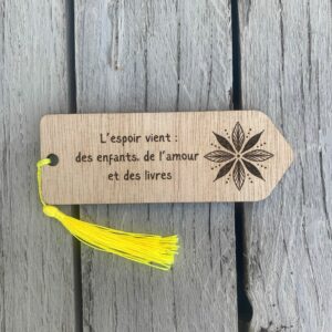 Marque-page en bois personnalisé avec gravure