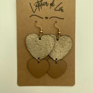 Boucle d'oreille en cuir coeur pailleté
